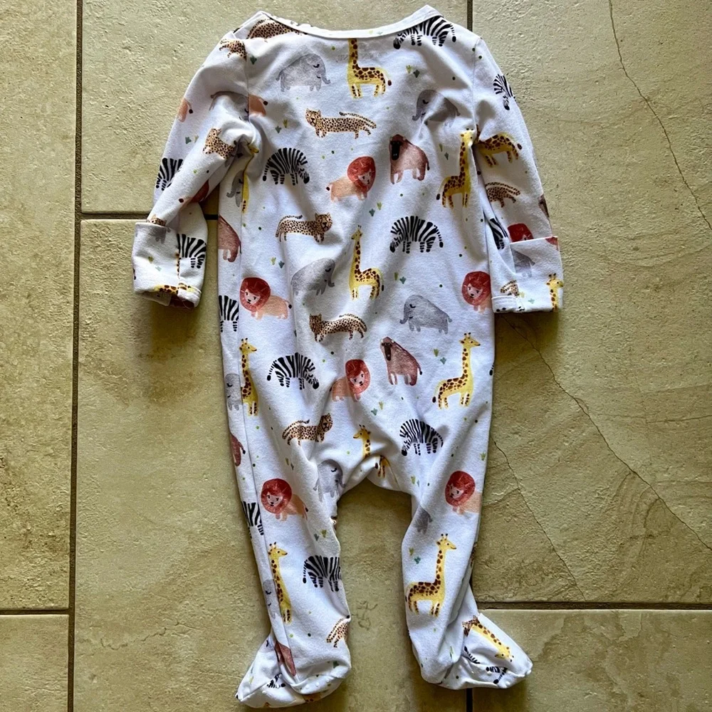 Caden Lane 0-3 months Animal Print Onesie - Picture 4 of 4